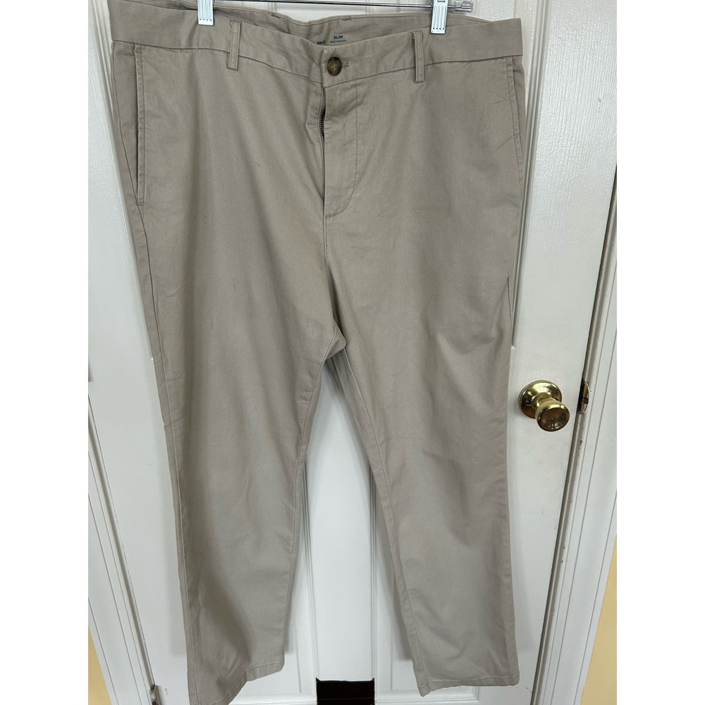 Old Navy Men’s 38 x 32 Slim‎ Built-in Flex Khaki Pants